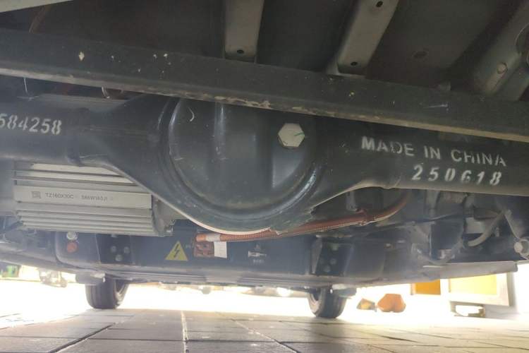 Used Geely Galaxy Panda 2024 Panda Mini 200km Endurance Bear Chassis Rear