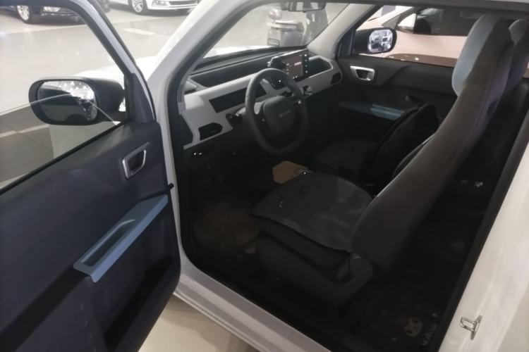 Used Geely Galaxy Panda 2024 Panda Mini 200km Endurance Bear Driver Seat
