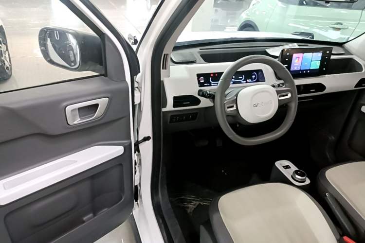 Used Geely Galaxy Panda 2024 200km Panda Kart Driver Seat