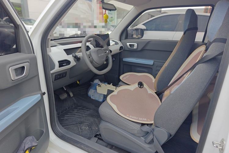 Used Geely Galaxy Panda 2024 Panda Mini 200km Endurance Bear Driver Seat