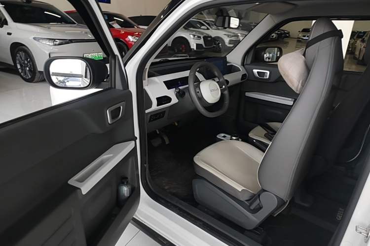 Used Geely Galaxy Panda 2024 200km Panda Rider Driver Seat