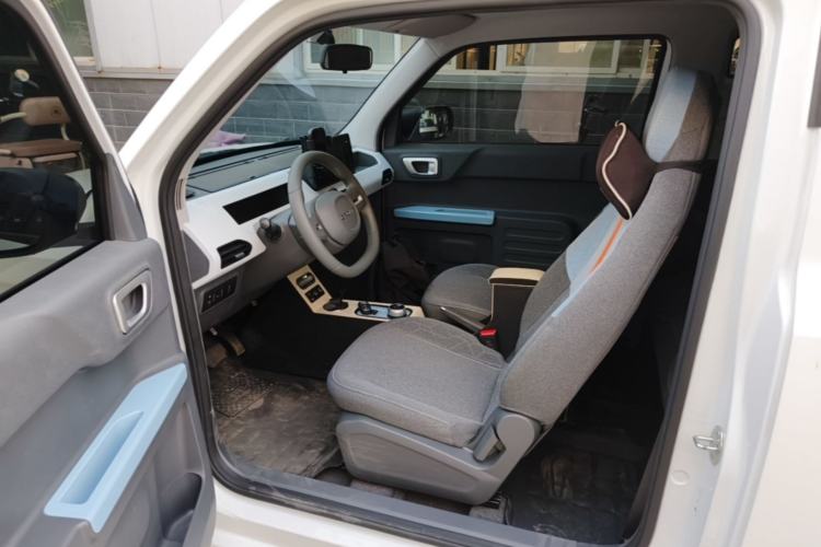 Used Geely Galaxy Panda 2024 Panda Mini 200km Endurance Bear Driver Seat