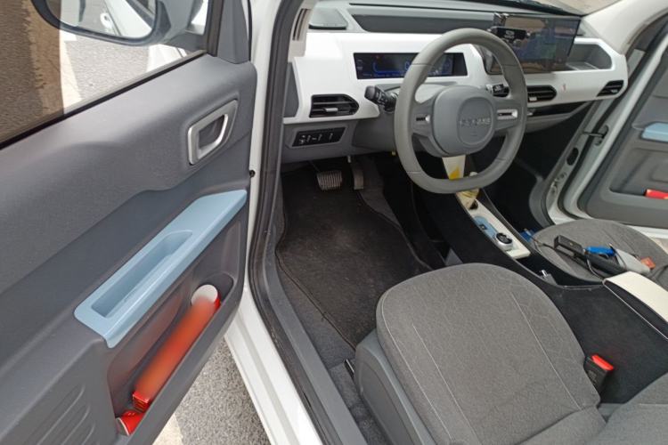 Used Geely Galaxy Panda 2024 Panda Mini 200km Endurance Bear Driver Seat