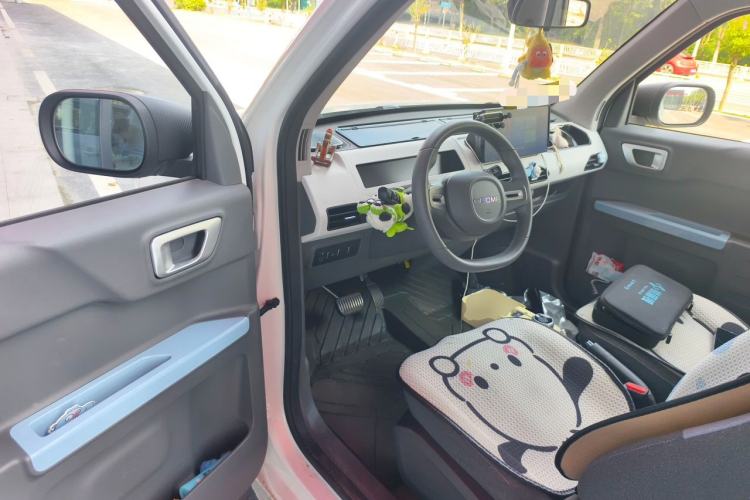 Used Geely Galaxy Panda 2024 Panda Mini 200km Endurance Bear Driver Seat