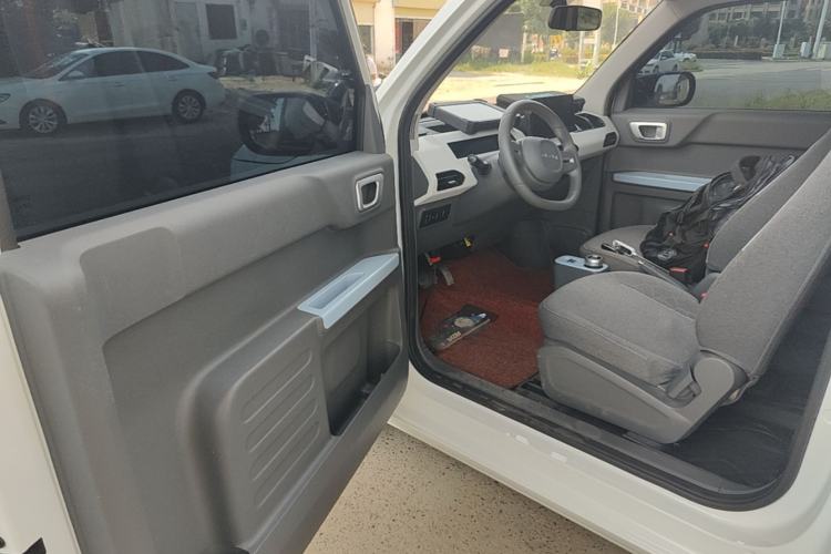 Used Geely Galaxy Panda 2024 Panda Mini 200km Endurance Bear Driver Seat