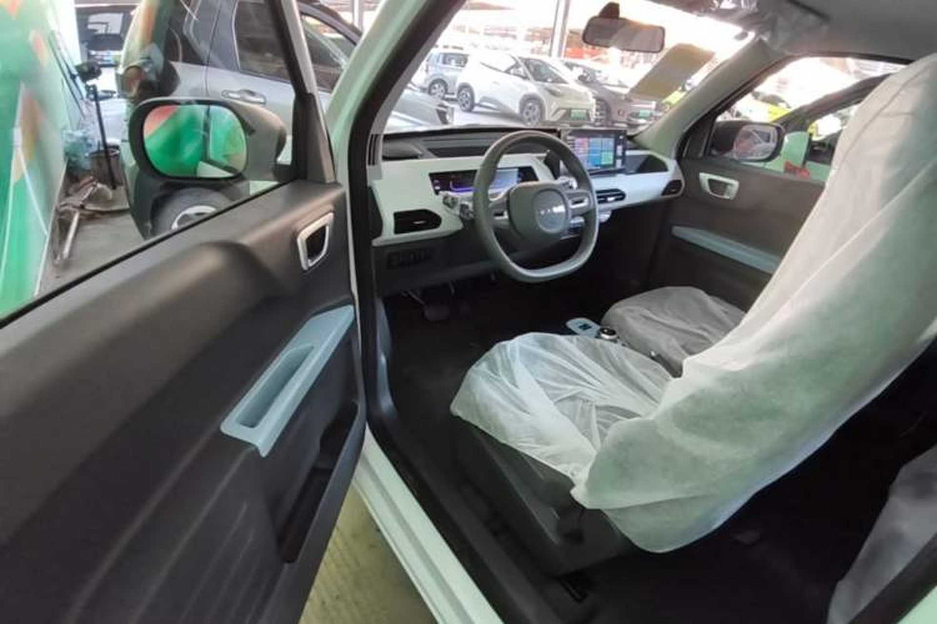 Used Geely Galaxy Panda 2024 Panda Mini 200km Endurance Bear Driver Seat