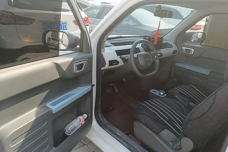 Used Geely Galaxy Panda 2024 Panda Mini 200km Endurance Bear Driver Seat