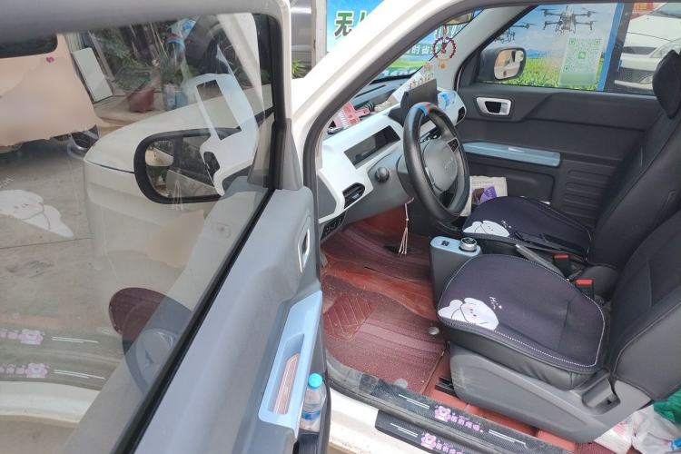 Used Geely Galaxy Panda 2024 Panda Mini 200km Endurance Bear Driver Seat
