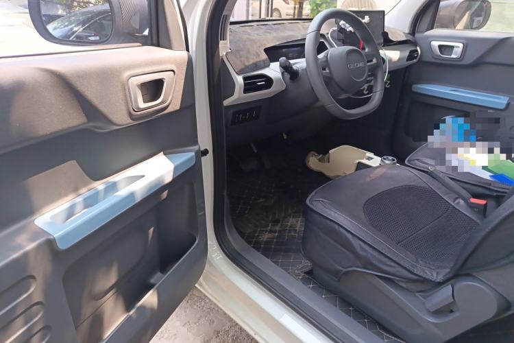Used Geely Galaxy Panda 2024 Panda Mini 200km Endurance Bear Driver Seat
