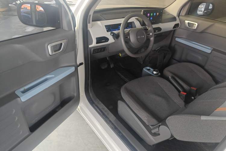 Used Geely Galaxy Panda 2024 Panda Mini 200km Longteng PRO Edition Driver Seat