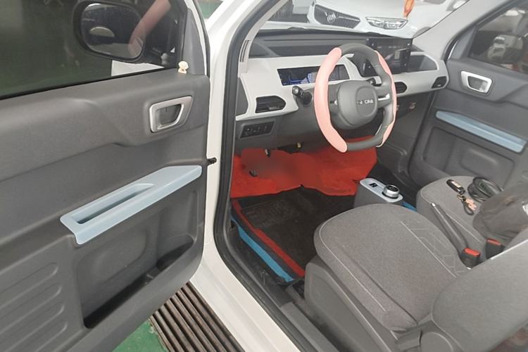 Used Geely Galaxy Panda 2024 Panda Mini 200km Endurance Bear Driver Seat