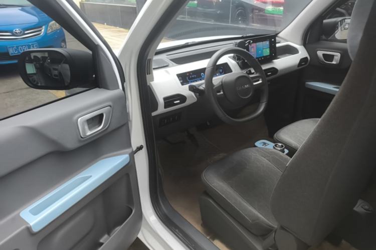 Used Geely Galaxy Panda 2024 Panda Mini 200km Endurance Bear Driver Seat