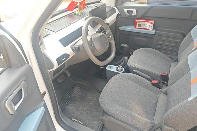 Used Geely Galaxy Panda 2024 Panda Mini 200km Endurance Bear Driver Seat
