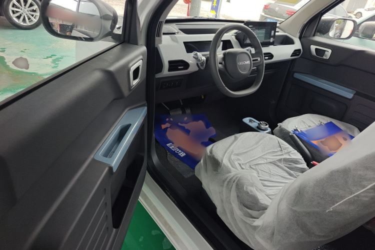 Used Geely Galaxy Panda 2024 Panda Mini 200km Endurance Bear Driver Seat