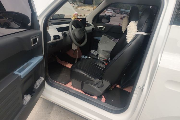Used Geely Galaxy Panda 2024 Panda Mini 200km Endurance Bear Driver Seat