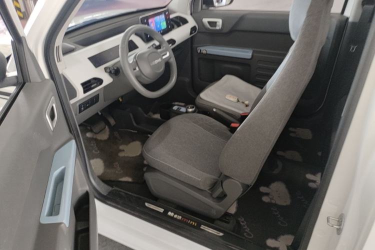 Used Geely Galaxy Panda 2024 Panda Mini 200km Endurance Bear Driver Seat
