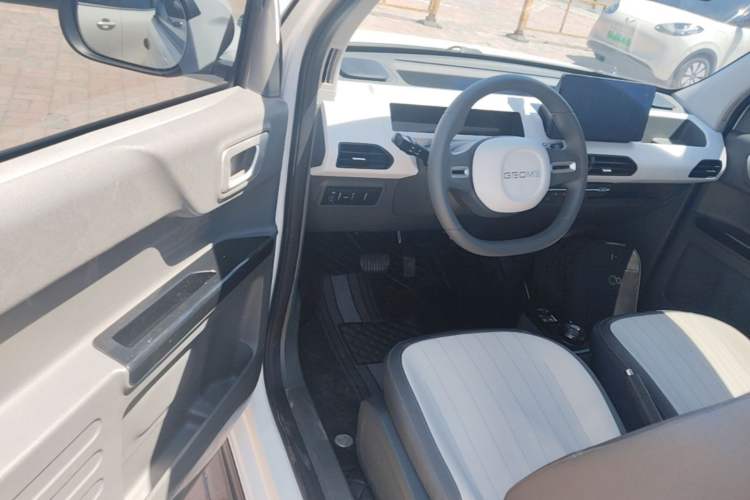 Used Geely Galaxy Panda 2024 200km Panda Kart Driver Seat