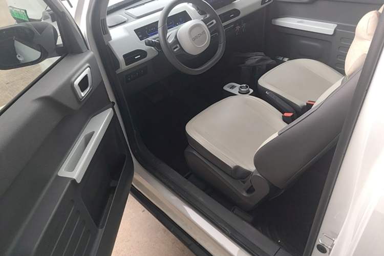 Used Geely Galaxy Panda 2024 200km Panda Rider Driver Seat
