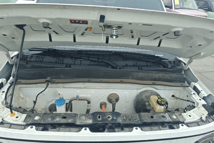 Used Geely Galaxy Panda 2024 Panda Mini 200km Endurance Bear Engine Bay