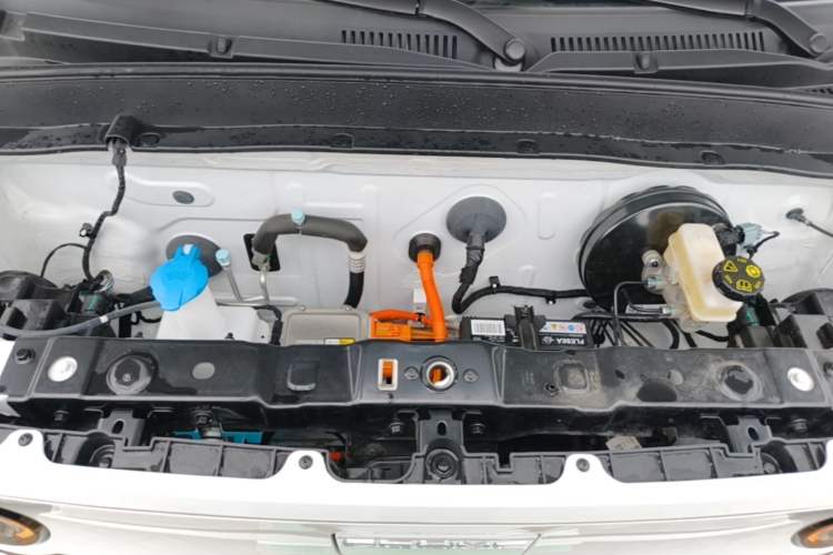 Used Geely Galaxy Panda 2024 Panda Mini 200km Endurance Bear Engine Bay