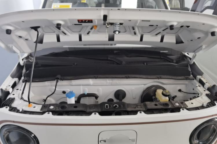 Used Geely Galaxy Panda 2024 Panda Mini 200km Endurance Bear Engine Bay