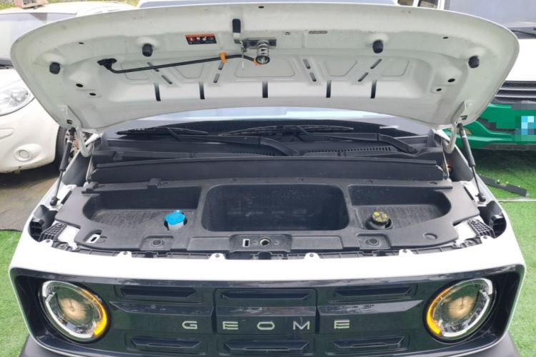 Used Geely Galaxy Panda 2024 200km Panda Rider Engine Bay