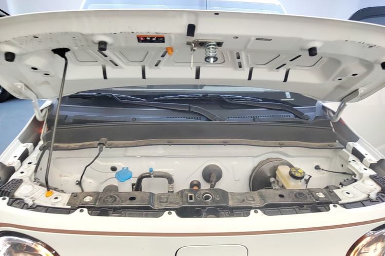 Used Geely Galaxy Panda 2024 Panda Mini 200km Endurance Bear Engine Bay