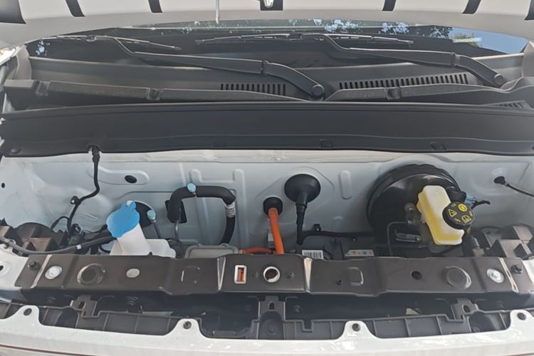 Used Geely Galaxy Panda 2024 Panda Mini 200km Endurance Bear Engine Bay