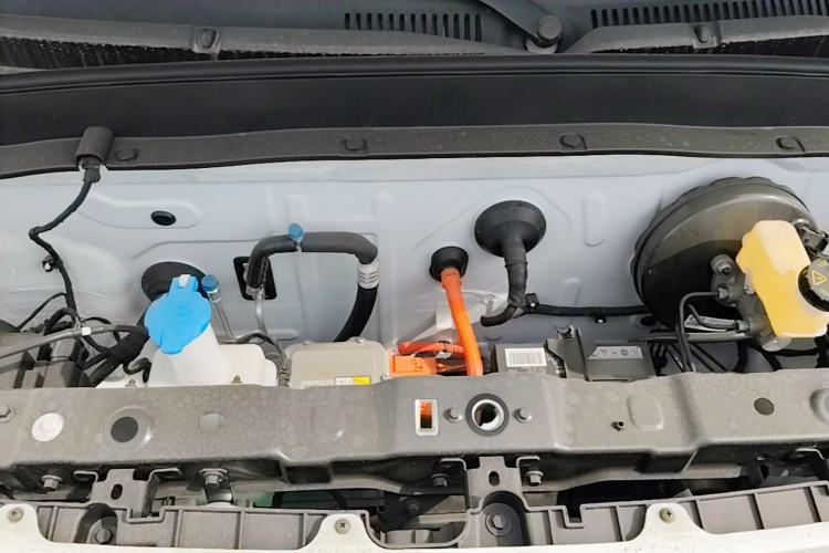 Used Geely Galaxy Panda 2024 Panda Mini 200km Endurance Bear Engine Bay
