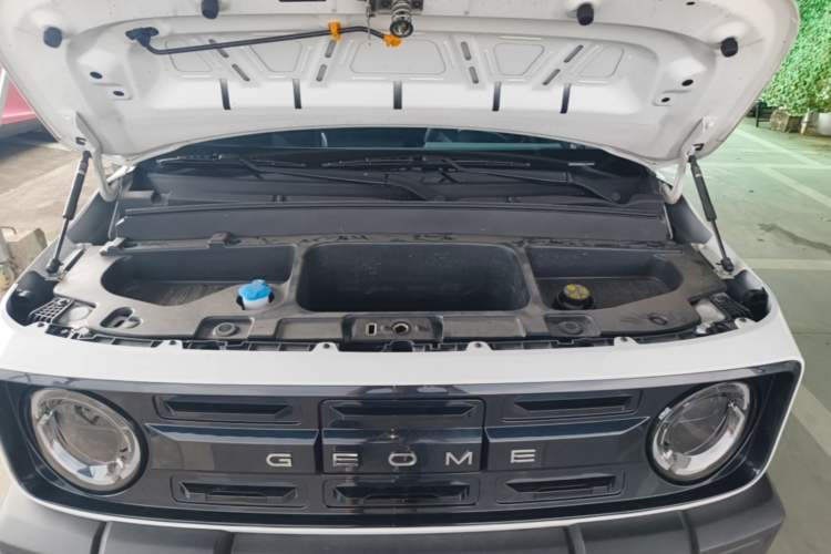 Used Geely Galaxy Panda 2024 200km Panda Rider Engine Bay