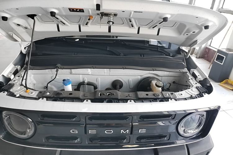 Used Geely Galaxy Panda 2024 200km Panda Rider Engine Bay