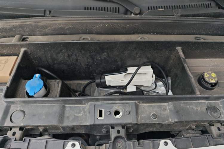Used Geely Galaxy Panda 2024 Panda Mini 200km Endurance Bear Engine Bay