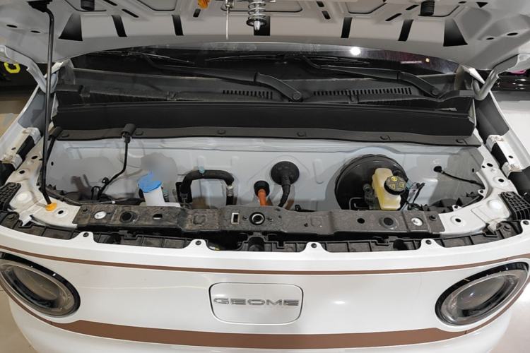 Used Geely Galaxy Panda 2024 Panda Mini 200km Endurance Bear Engine Bay