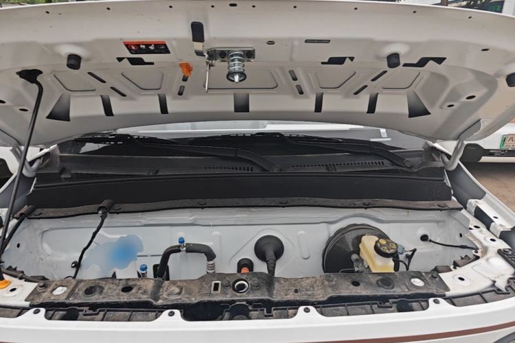 Used Geely Galaxy Panda 2024 Panda Mini 200km Endurance Bear Engine Bay