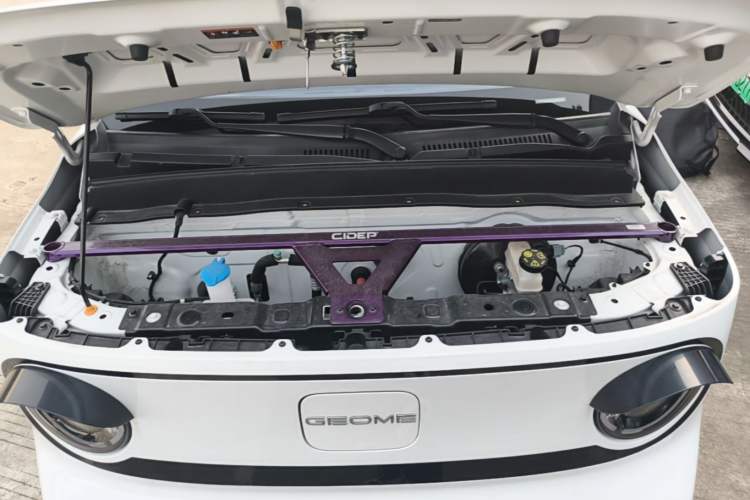 Used Geely Galaxy Panda 2024 200km Panda Kart Engine Bay
