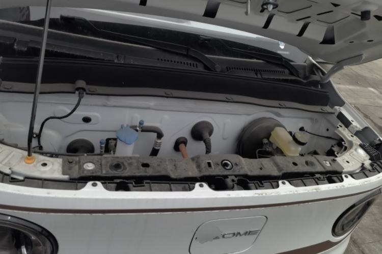 Used Geely Galaxy Panda 2024 Panda Mini 200km Endurance Bear Engine Bay