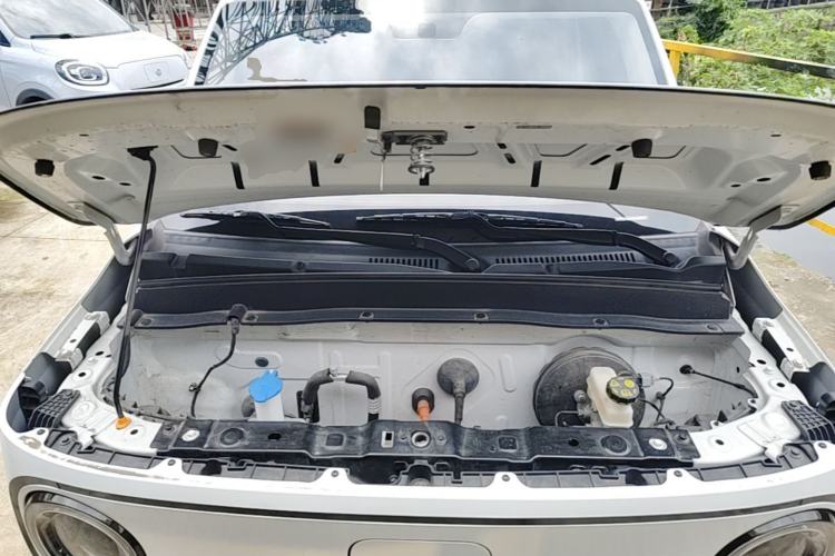 Used Geely Galaxy Panda 2024 200km Panda Kart Engine Bay
