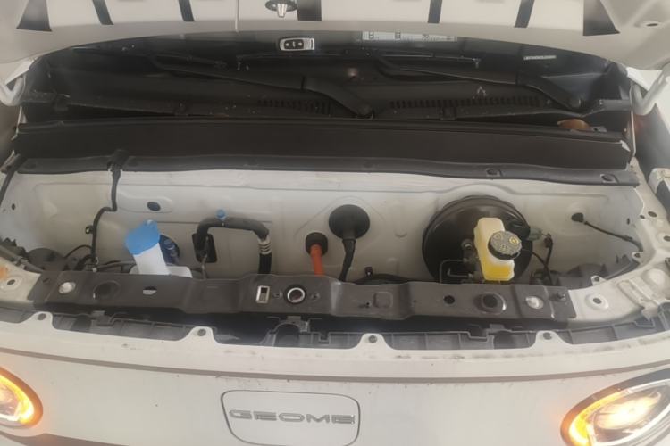 Used Geely Galaxy Panda 2024 Panda Mini 200km Endurance Bear Engine Bay