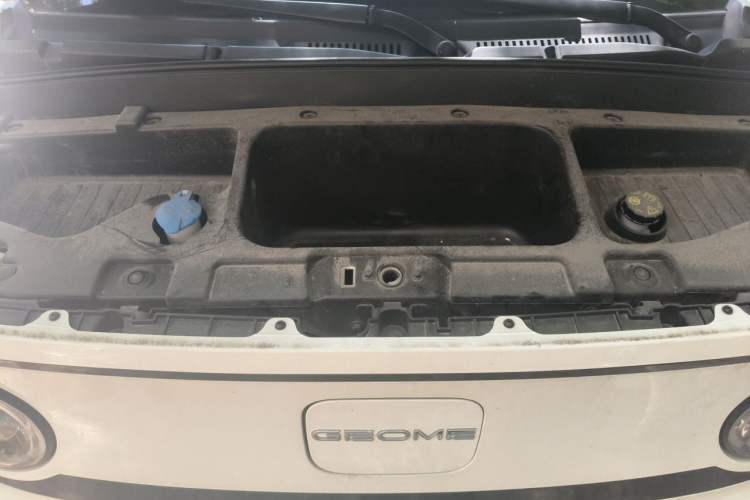 Used Geely Galaxy Panda 2024 200km Panda Kart Engine Bay