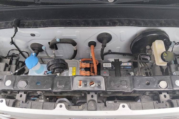 Used Geely Galaxy Panda 2024 Panda Mini 200km Endurance Bear Engine Bay