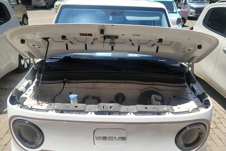 Used Geely Galaxy Panda 2024 Panda Mini 200km Endurance Bear Engine Bay