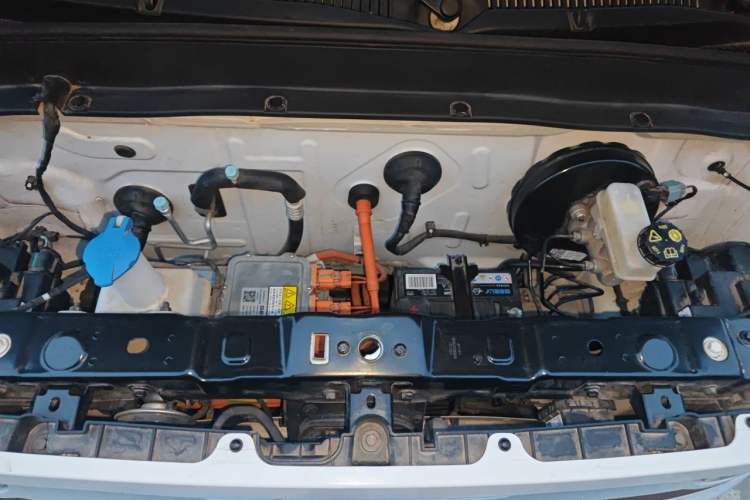 Used Geely Galaxy Panda 2024 Panda Mini 200km Endurance Bear Engine Bay