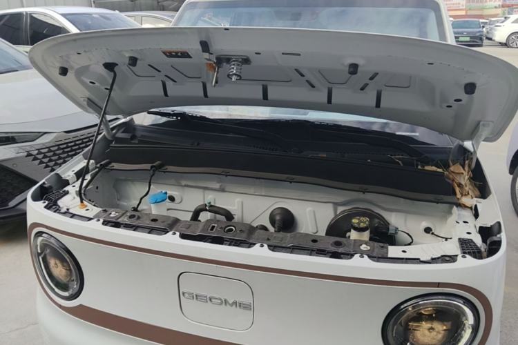 Used Geely Galaxy Panda 2024 Panda Mini 200km Longteng PRO Edition Engine Bay