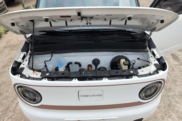 Used Geely Galaxy Panda 2024 Panda Mini 200km Endurance Bear Engine Bay