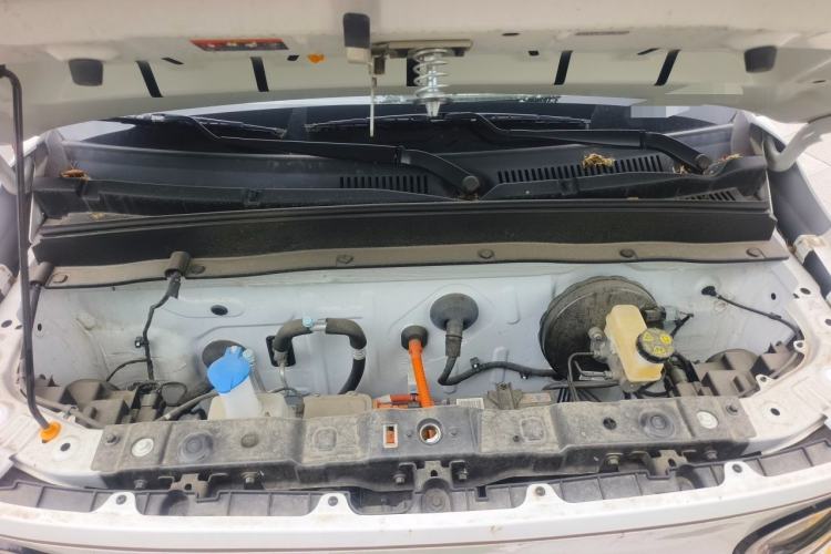 Used Geely Galaxy Panda 2024 Panda Mini 200km Endurance Bear Engine Bay