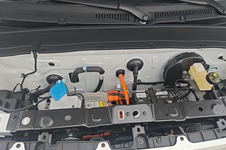 Used Geely Galaxy Panda 2024 Panda Mini 200km Endurance Bear Engine Bay