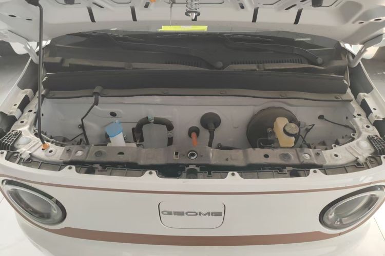 Used Geely Galaxy Panda 2024 Panda Mini 200km Endurance Bear Engine Bay