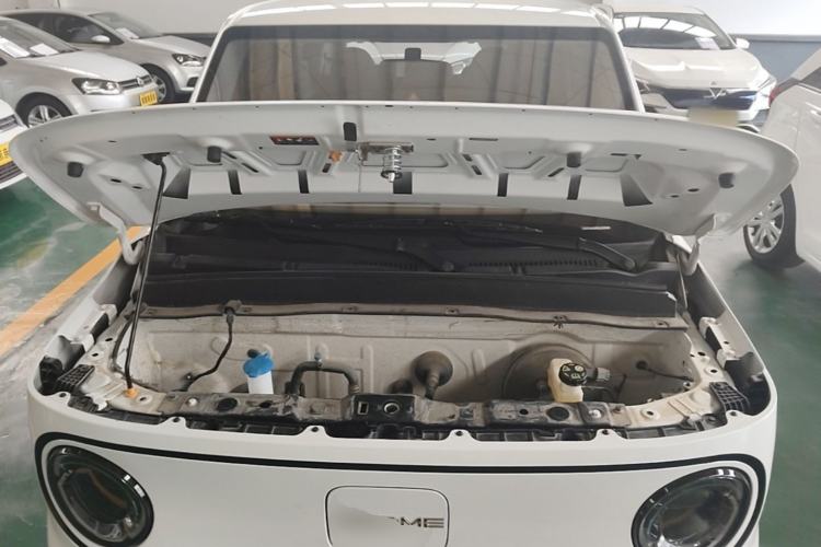Used Geely Galaxy Panda 2024 Panda Mini 200km Endurance Bear Engine Bay