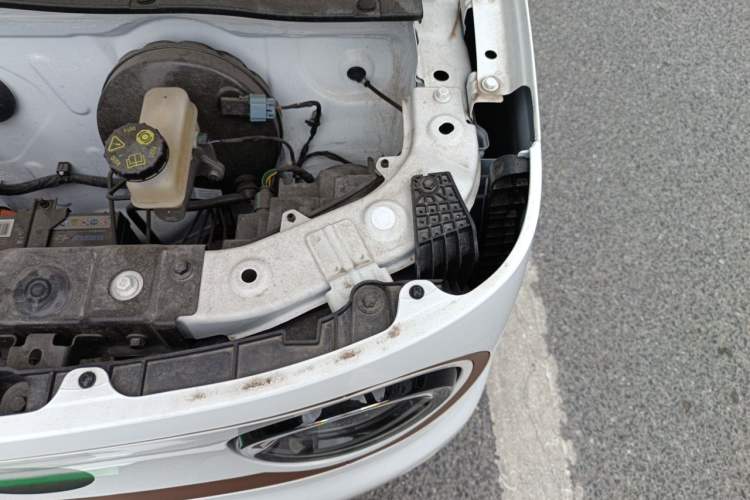 Used Geely Galaxy Panda 2024 Panda Mini 200km Endurance Bear Engine Bay Left