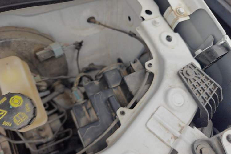 Used Geely Galaxy Panda 2024 Panda Mini 200km Endurance Bear Engine Bay Left